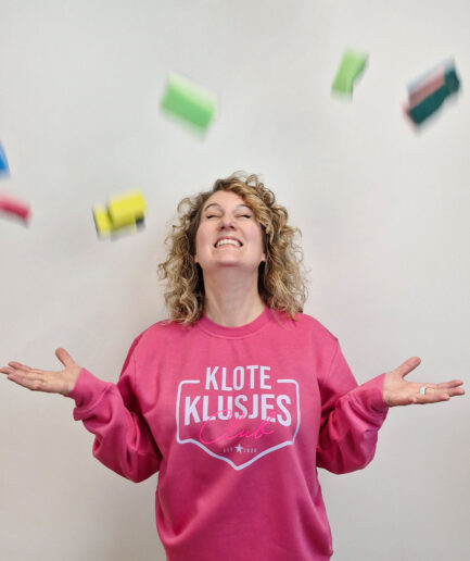 Kloteklusjesclub sweater fuchsia