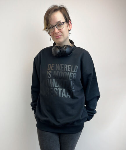 Minder prikkels sweater black